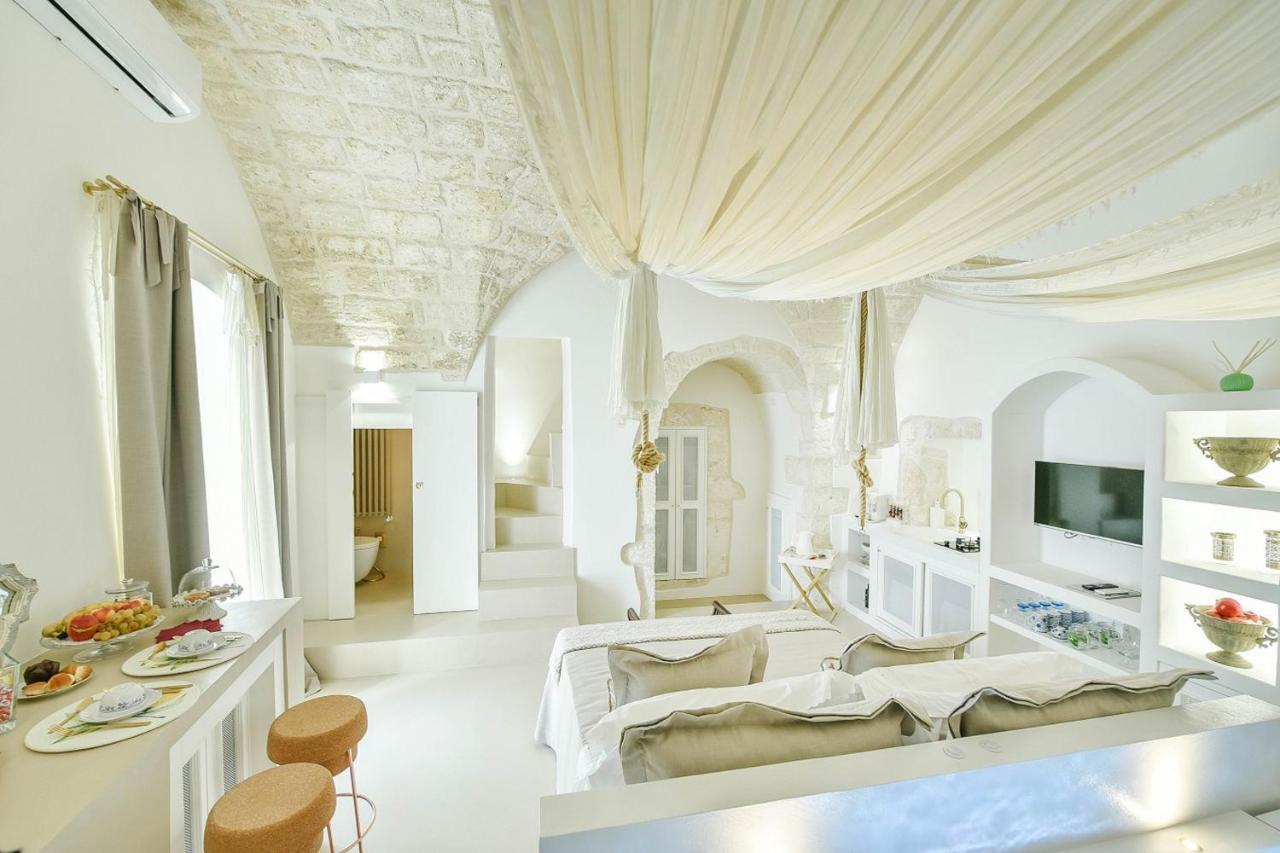 Eurydice Suite With Infinity Jacuzzi Ostuni Exterior photo